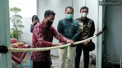 Dokumentasi peresmian YPNI bersama para pendiri